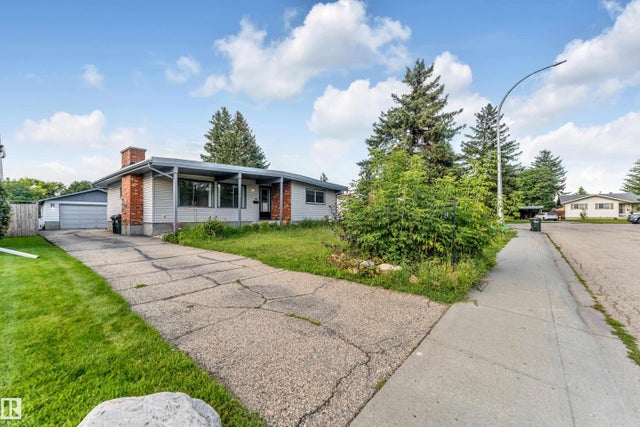 79 Garnet Cres, Sherwood Park