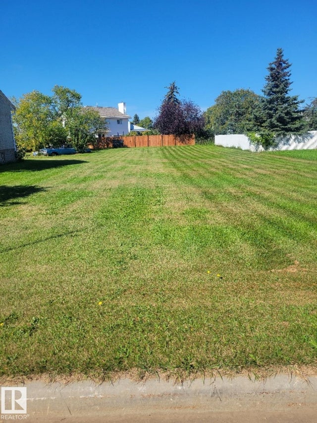 5906 49 Street, Tofield