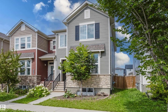 8144 Chappelle Way Sw, Edmonton