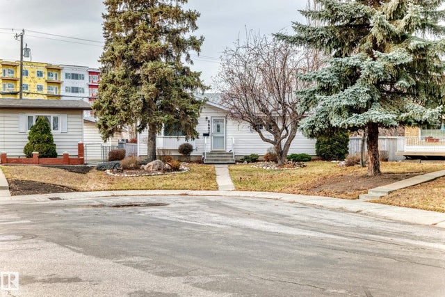 8602 158 Street, Edmonton