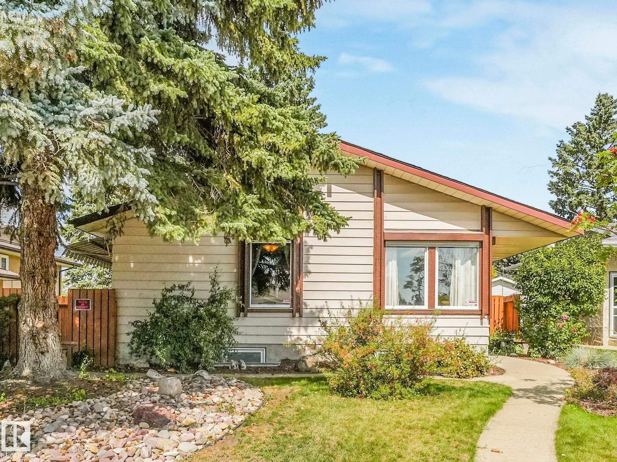 3608 15 Avenue, Edmonton