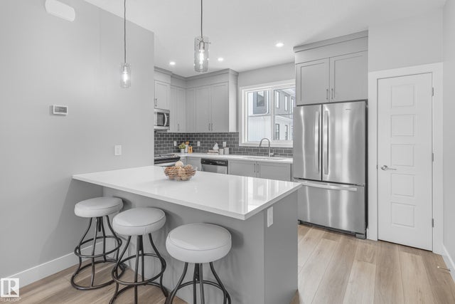6 6905 25 Avenue Sw, Edmonton