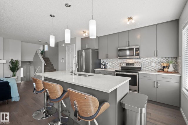 8511 24 Ave Sw, Edmonton