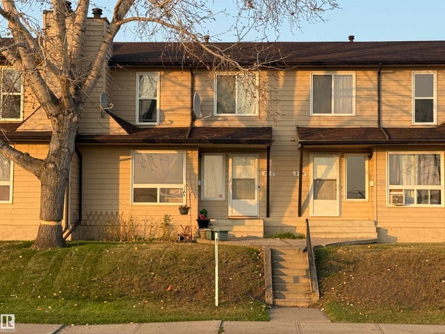 210 Warwick Road Nw, Edmonton