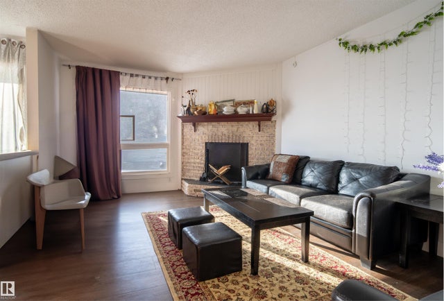 210 Warwick Road, Edmonton