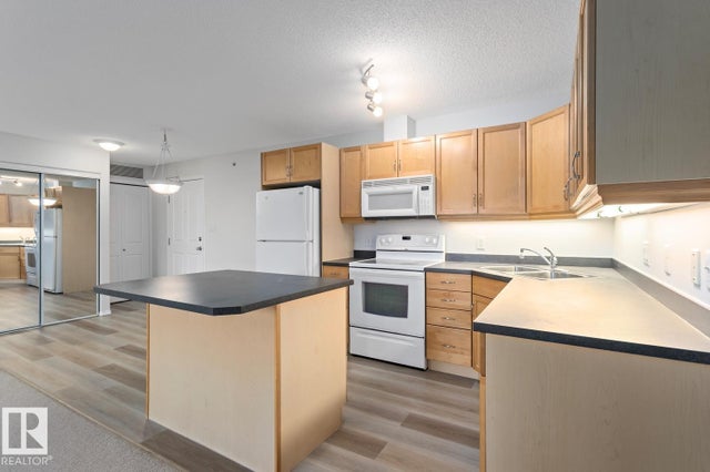 446 16311 95 Street Nw, Edmonton