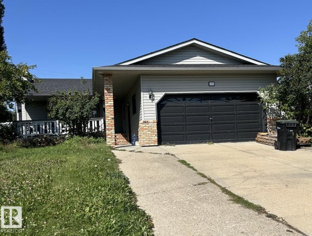 166 West Liberty Crescent, Millet