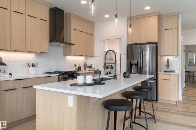 367 Glenridding Ravine Road Sw, Edmonton