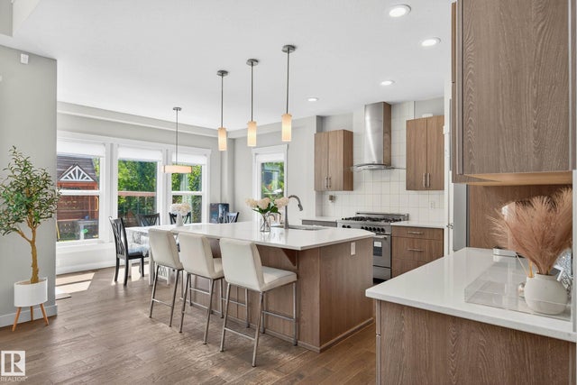 5915 19 Avenue, Edmonton