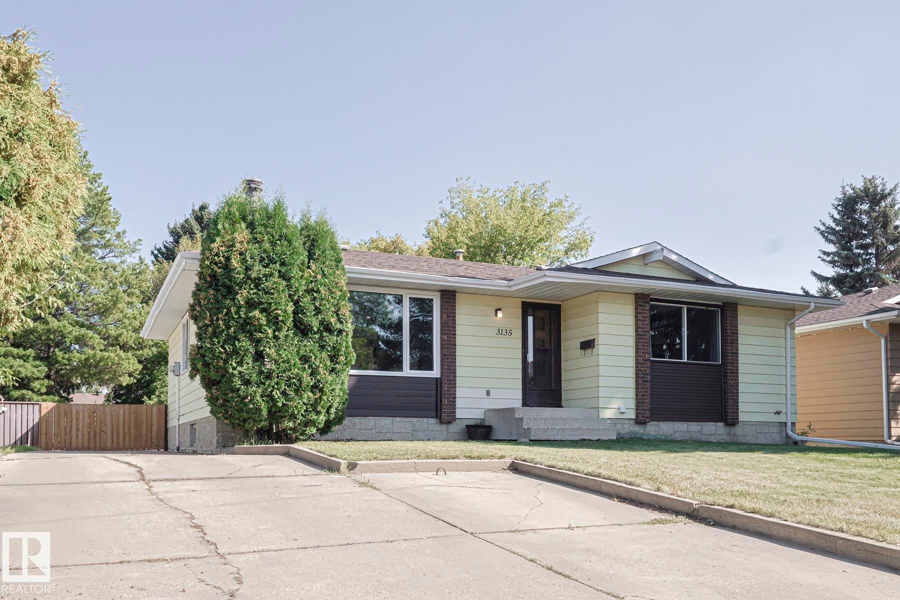 3135 74 Street, Edmonton