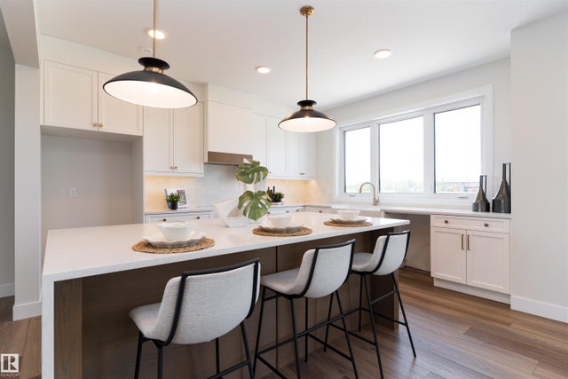 26 7121 May Crescent Nw, Edmonton