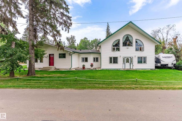 4704 51 Street, Rural Lac Ste. Anne County