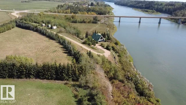 17401 Victoria Trail, Rural Smoky Lake County