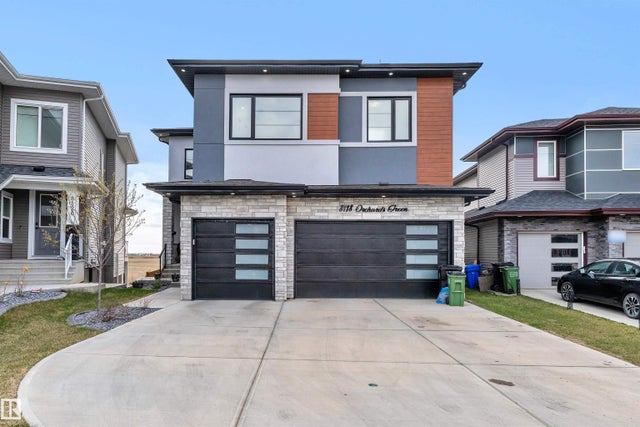 8118 Orchards Green Green Sw, Edmonton