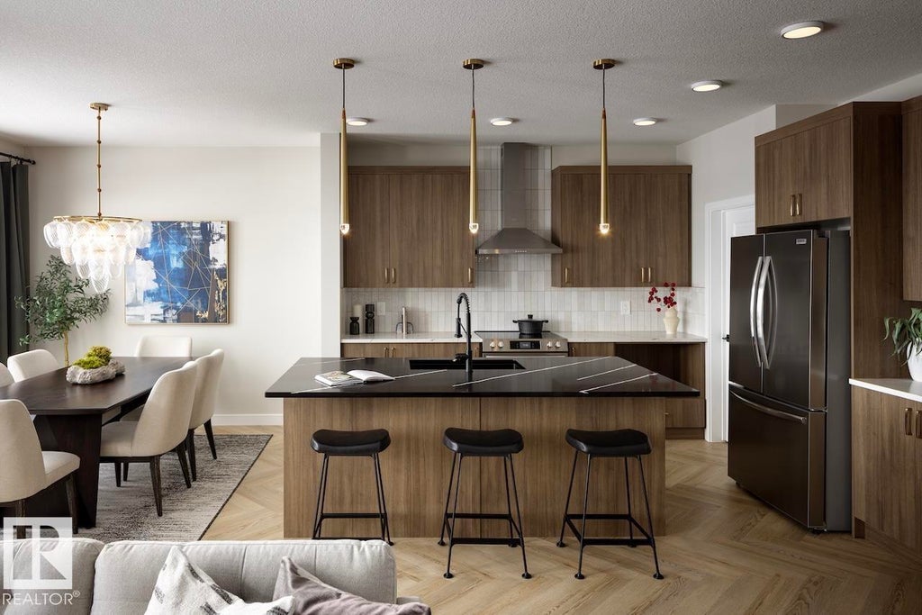 8217 Kiriak Loop Sw, Edmonton