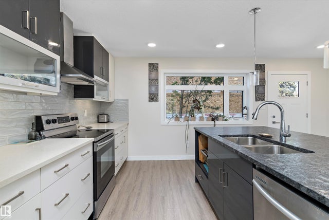 12204 117 Avenue, Edmonton