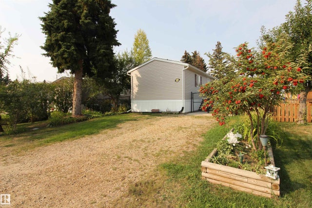 10916 100 Avenue, Westlock