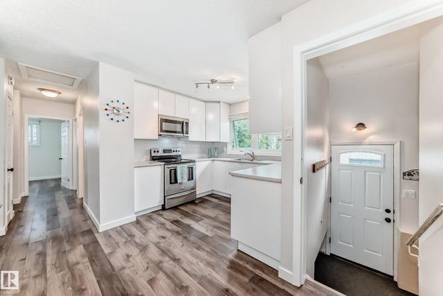 8415 72 Street, Edmonton