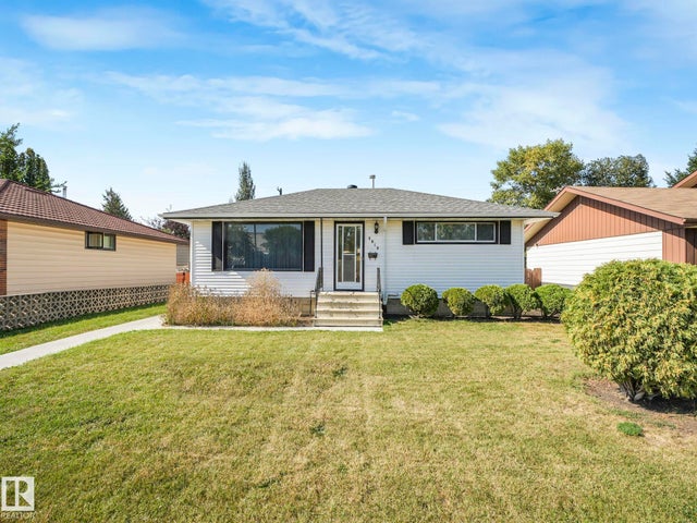 9010 Meadowlark Road Nw, Edmonton