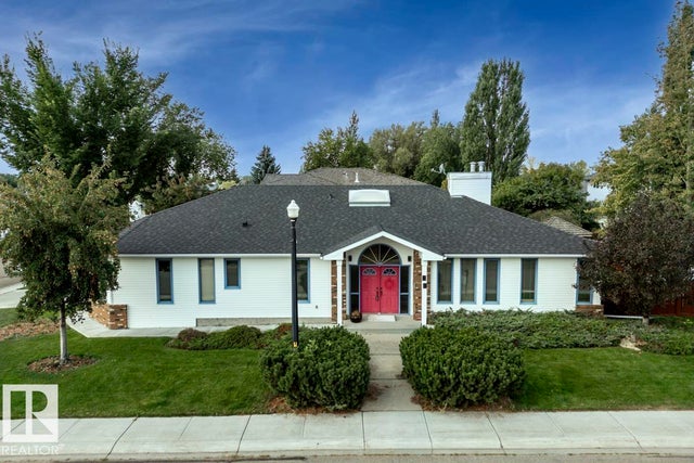69 Nottingham Estates, Sherwood Park