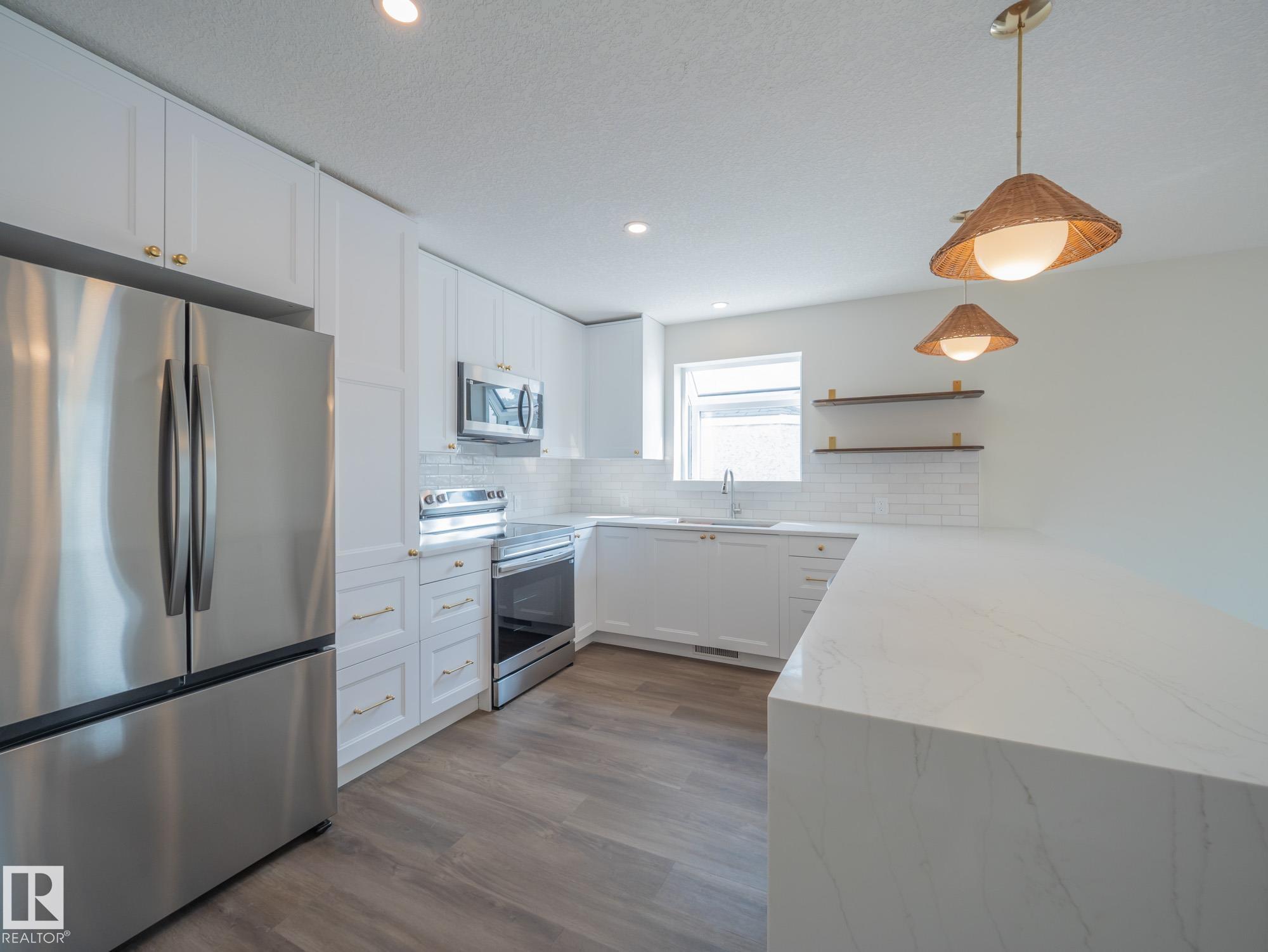 18911 92 Avenue, Edmonton