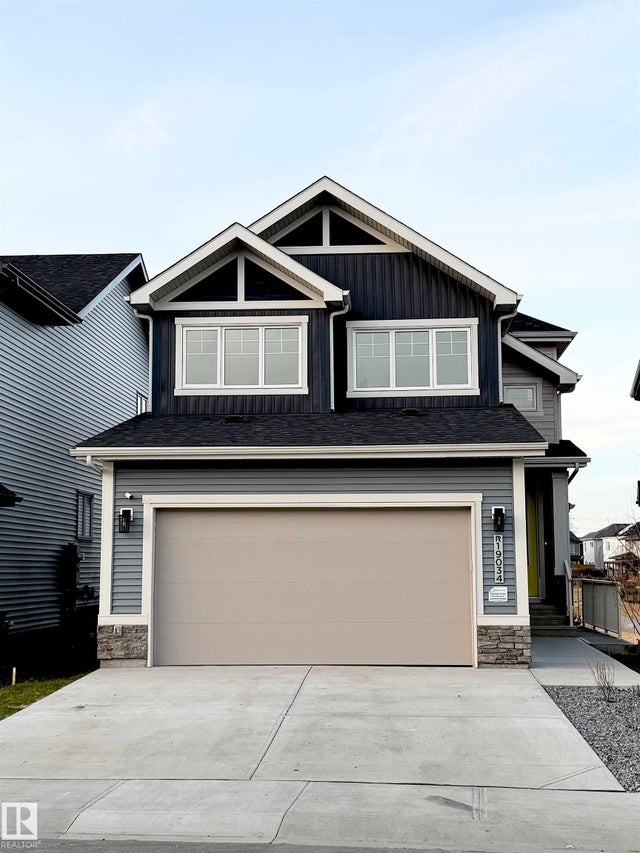 19034 20a Ave, Edmonton