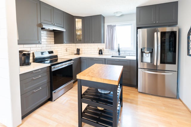224 Kirkwood Avenue Nw, Edmonton