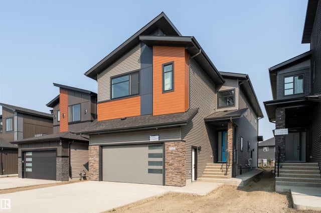 7043 Kiviaq Crescent Sw, Edmonton