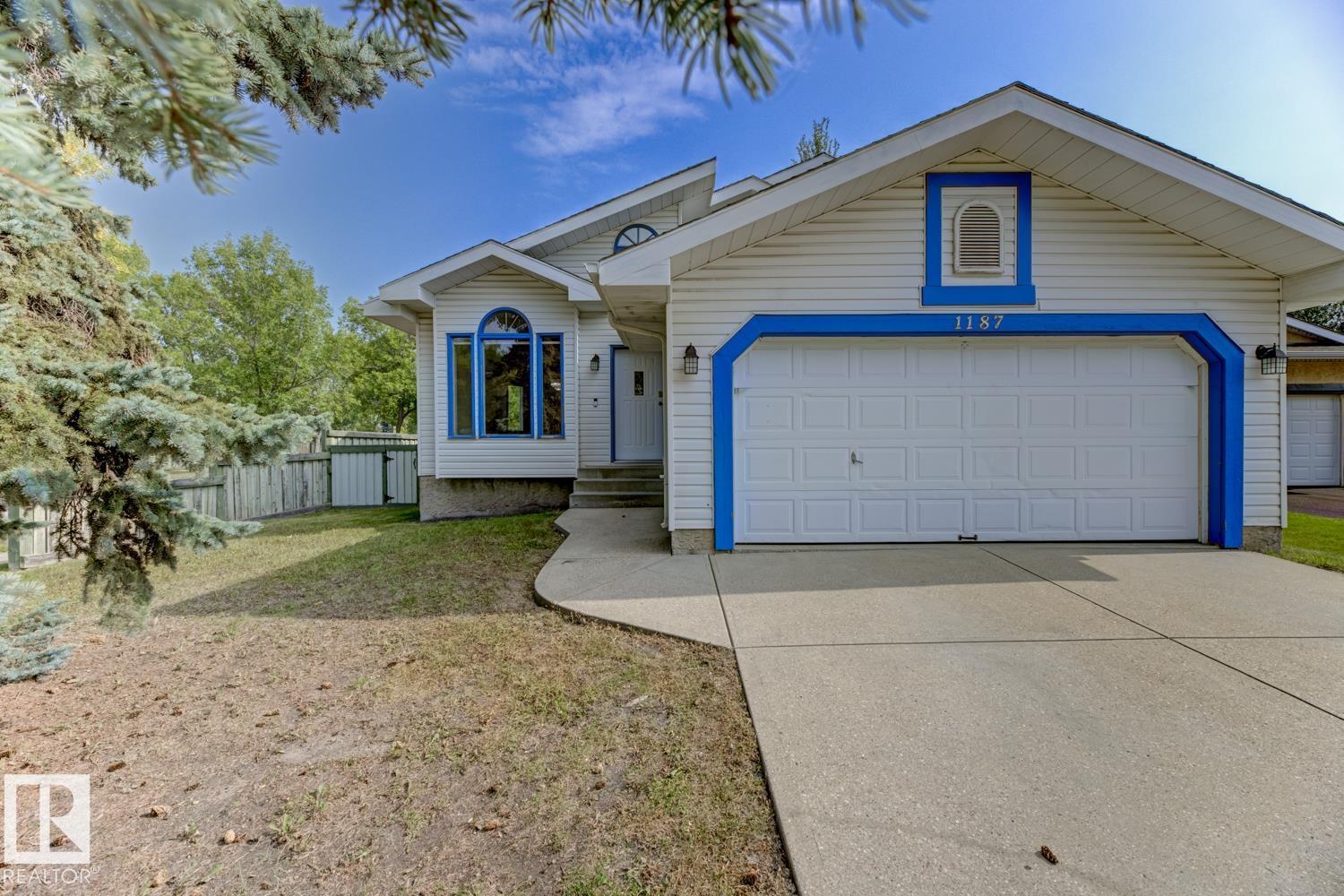 Single Family Home for Sale in Edmonton, AB