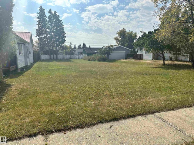 4511 54 Avenue, Wetaskiwin