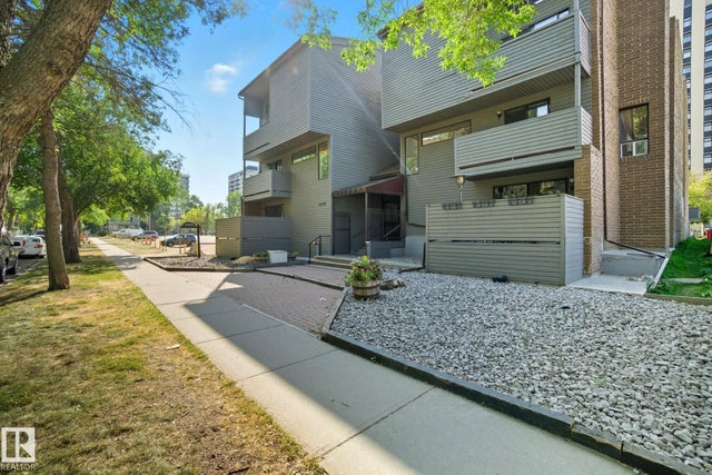 3 10032 113 Street Nw, Edmonton