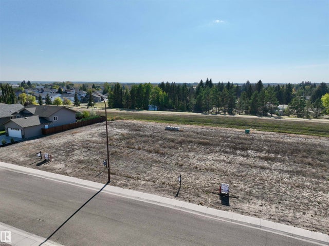 5561 55 Avenue, St. Paul Town