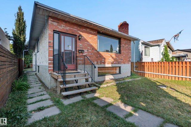 9558 76 Avenue Nw, Edmonton