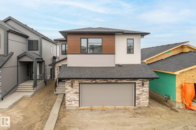 7095 Kiviaq Crescent Sw, Edmonton