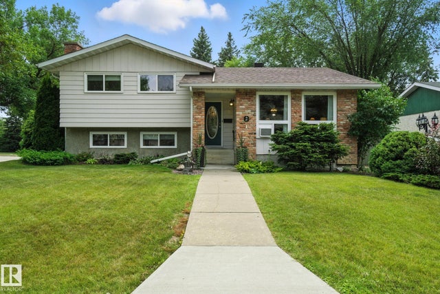 2 Laydon Drive, St. Albert