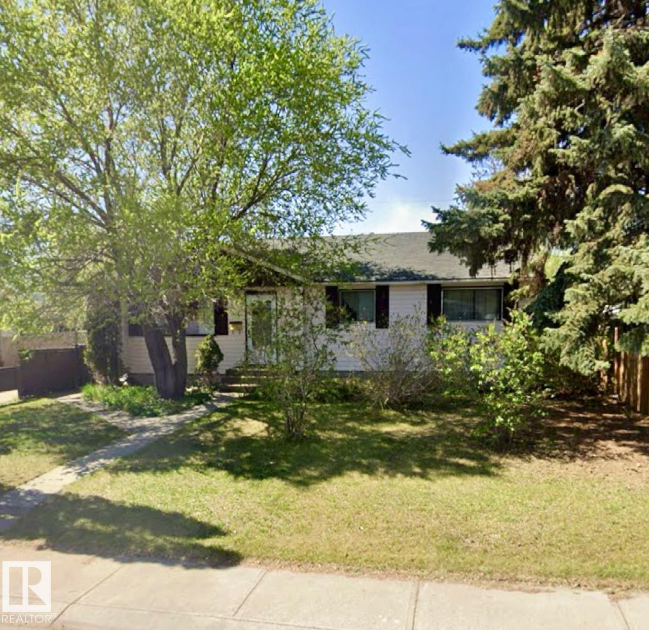 Single Family Property for Sale at 13320 139 Street Northwest, Edmonton: MLS®# E4458155