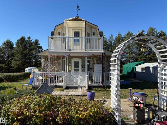 140 Russel Drive, Rural St. Paul County