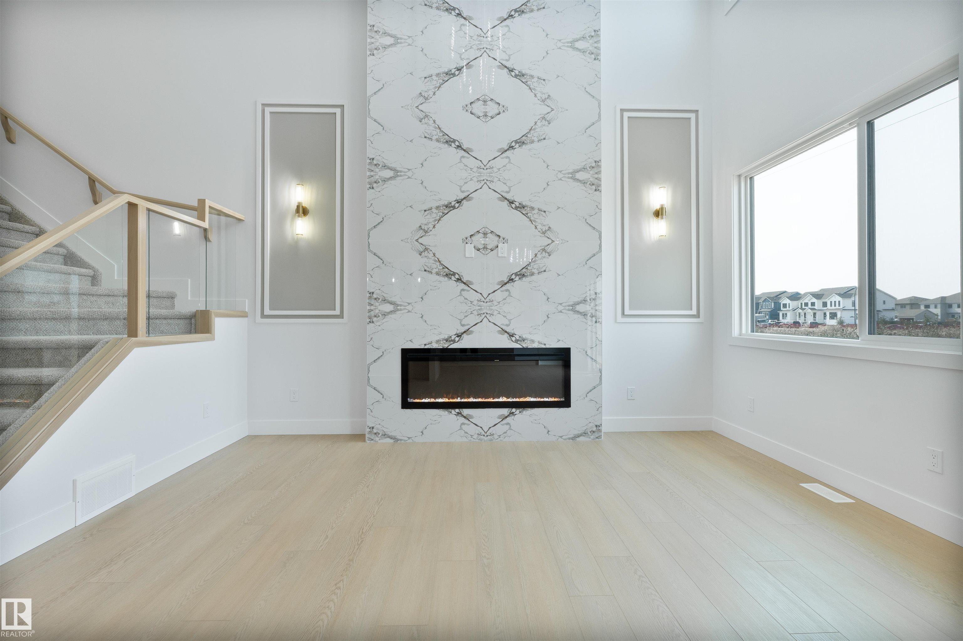 Photo for MLS®# E4458222 - home for sale at 3505 44 Avenue, Triomphe Estates, Beaumont AB