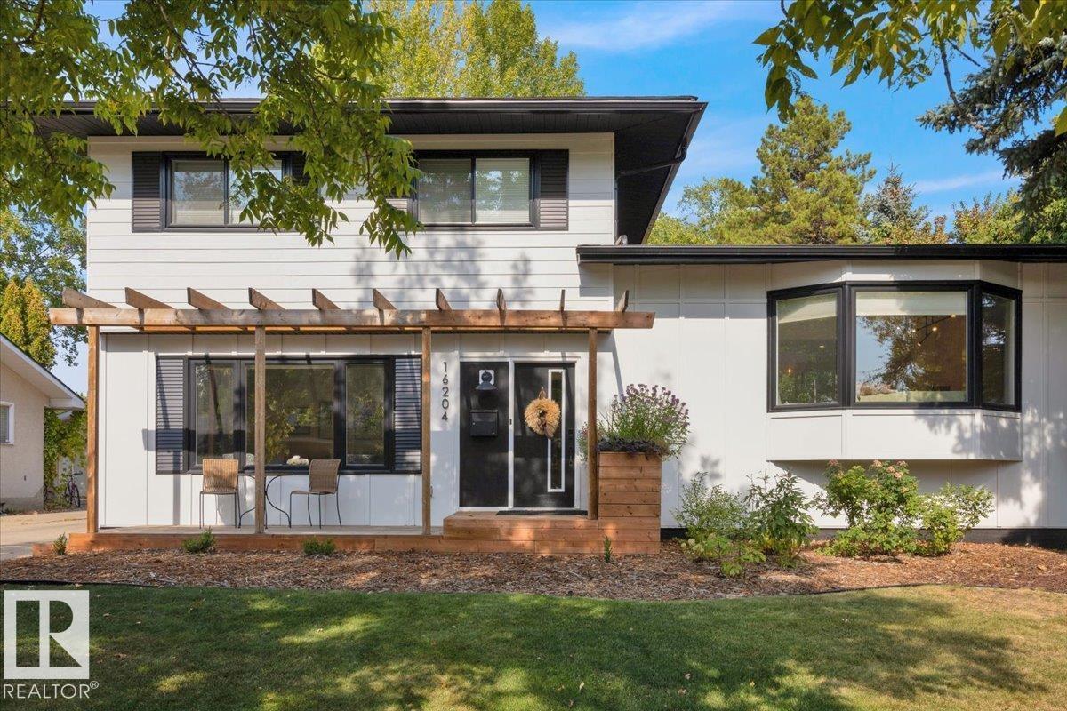 16204 Patricia Drive, Edmonton