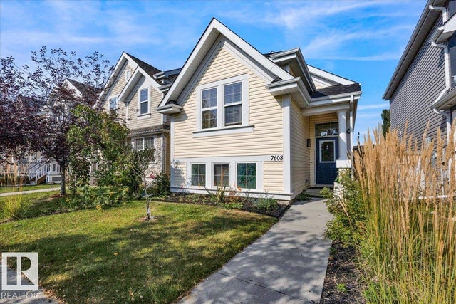 7608 15 Avenue Sw, Edmonton