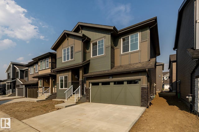 4709 Hawthorn Lane Sw, Edmonton