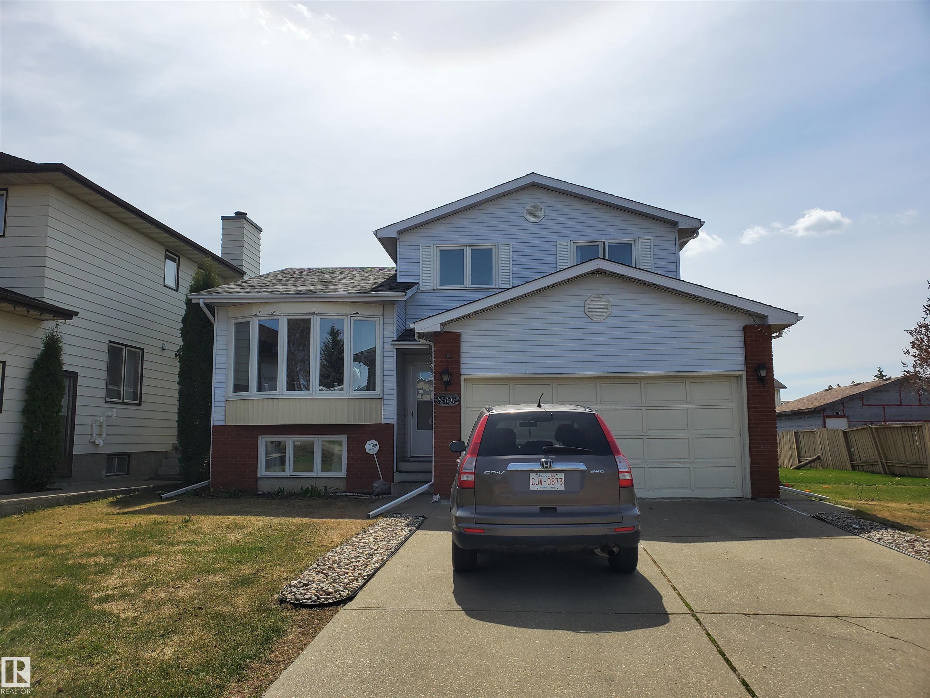 Single Family Property for Sale at 8507 152b Avenue Northwest, Edmonton: MLS®# E4458890