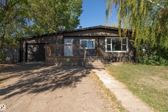 5302 54 Avenue, St. Paul Town