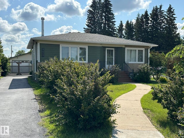 4609 East Railway Drive, Smoky Lake Town