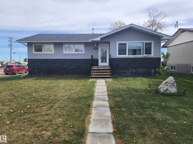 4839 49 Street, Clyde
