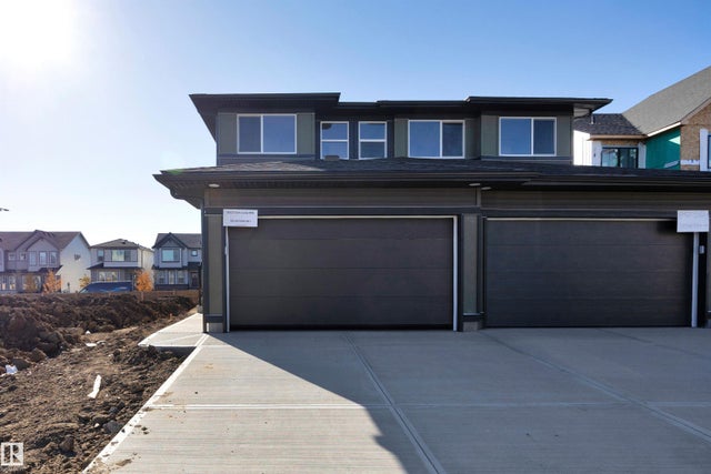 8925 Elves Loop Nw, Edmonton