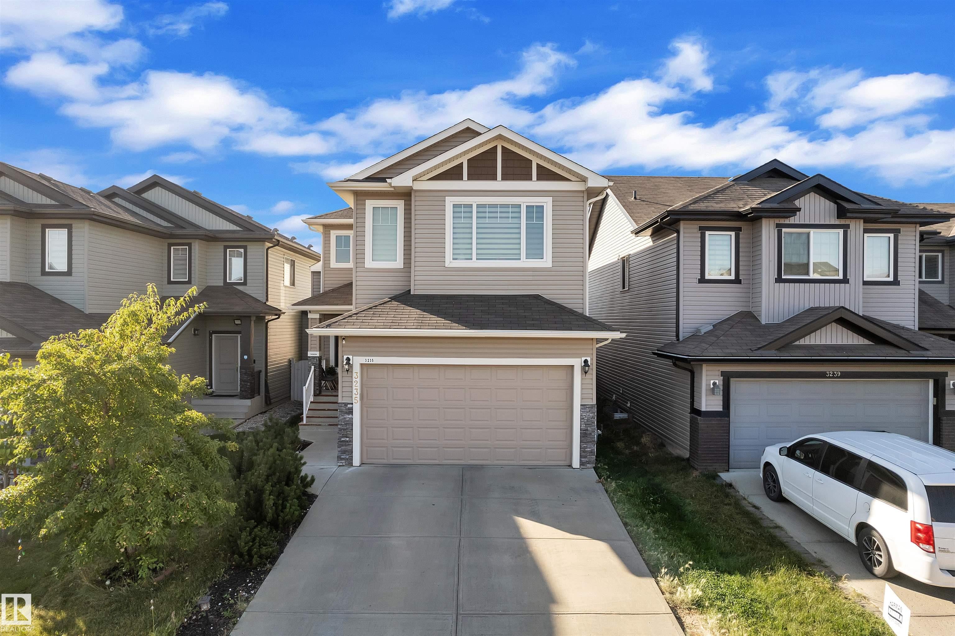 Single Family Property for Sale at 3235 16 Ave Nw Northwest, Edmonton: MLS®# E4459111