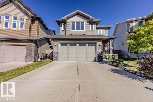 1019 Coopers Hawk Link Nw, Edmonton