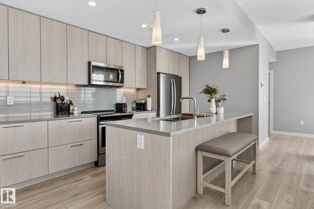 3100 10180 103 Street Nw, Edmonton