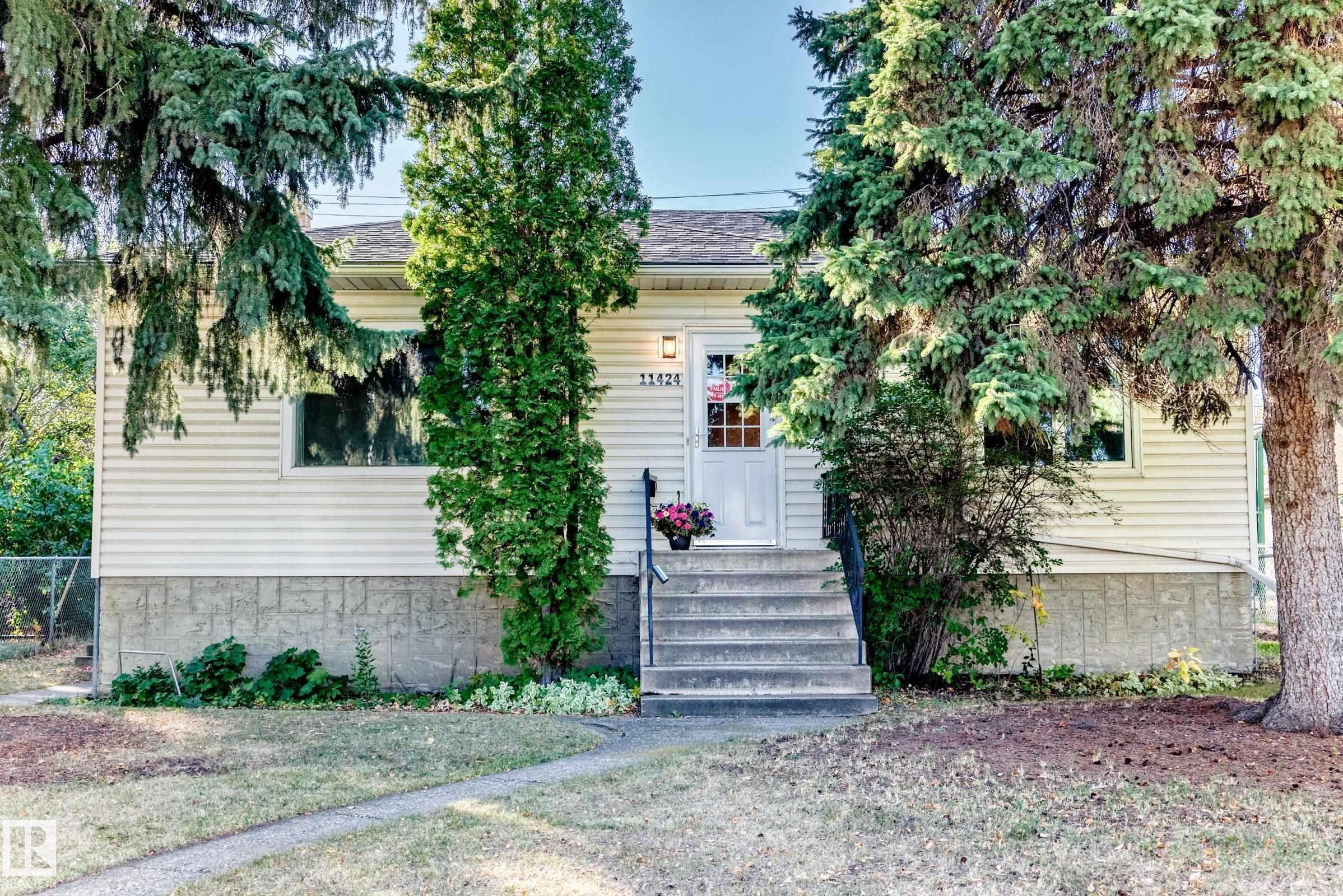 Single Family Property for Sale at 11424 105 Street Northwest, Edmonton: MLS®# E4459395
